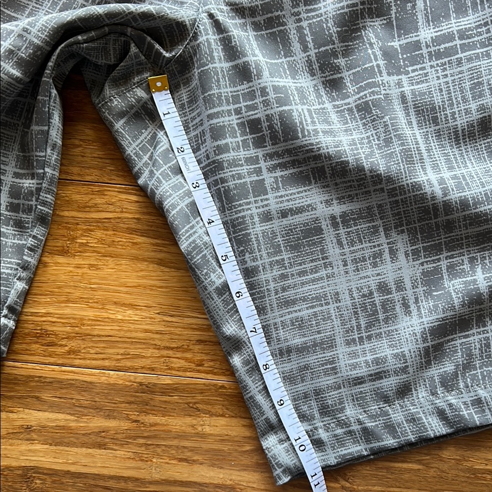 Men’s Under Armour UA Golf  Plaid Gray Shorts size 36 - Picture 4 of 7